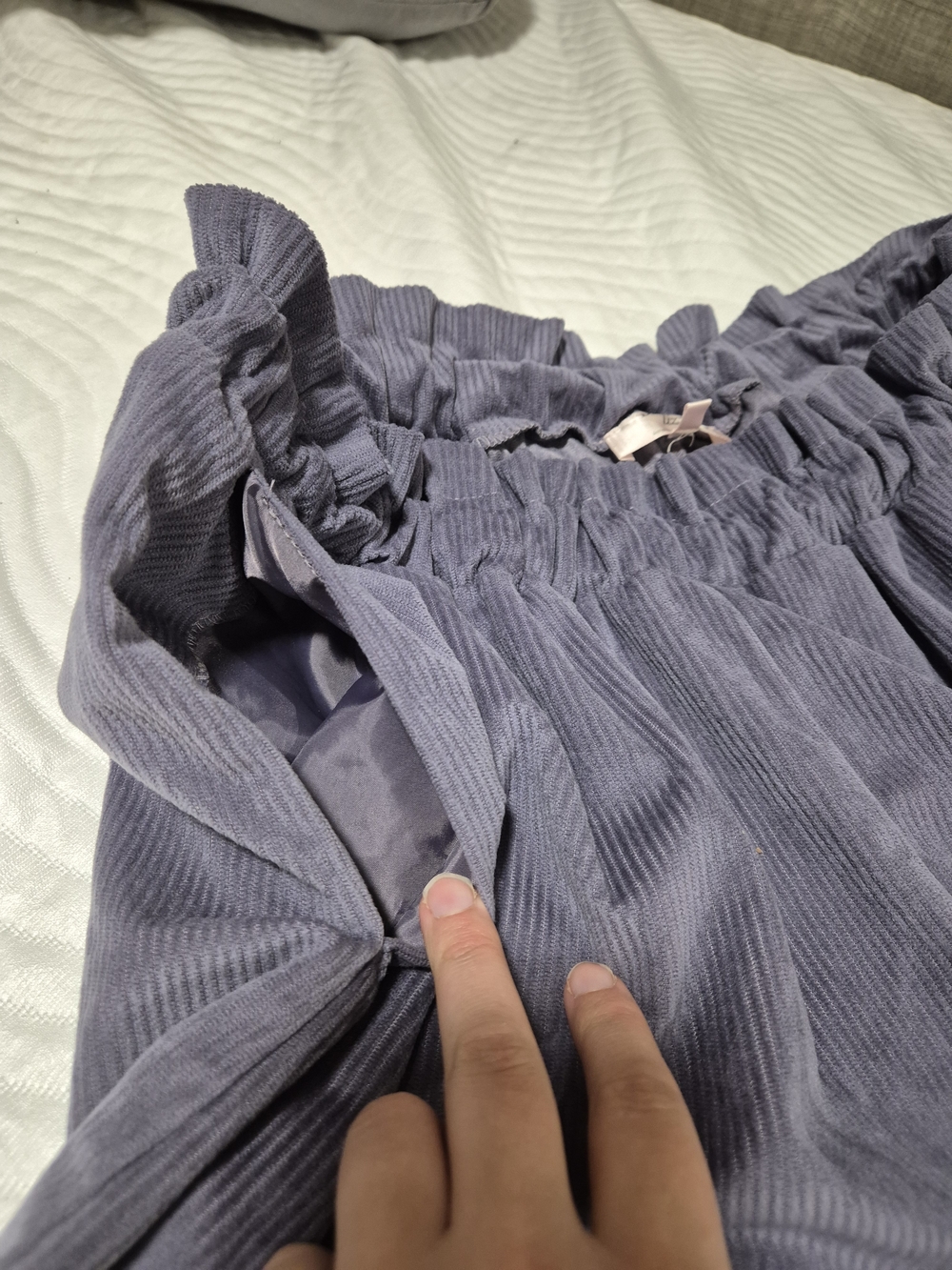 High-Rise Paperbag Corduroy Shorts - Picture 3 of 4